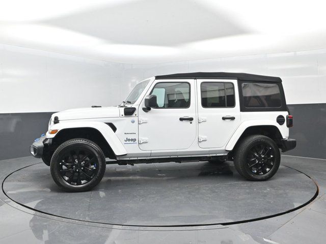 Used 2023 Jeep Wrangler Unlimited Sahara w/ Cold Weather Group AWD/4WD image 4