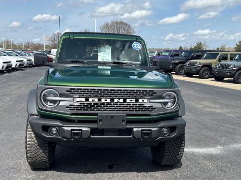 Used 2023 Ford Bronco Badlands w/ Sasquatch Package AWD/4WD image 8