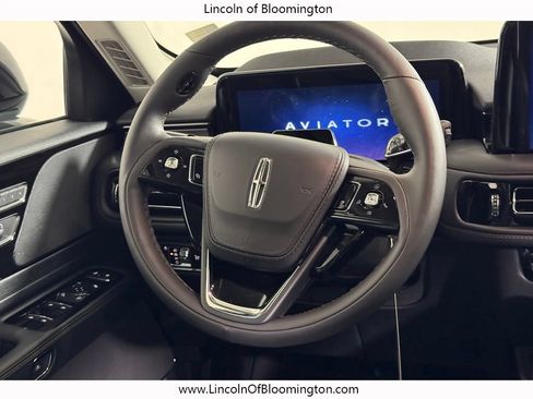 New 2026 Lincoln Aviator AWD w/ Jet Appearance Package image 19