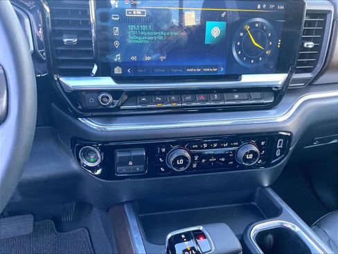 Used 2024 Chevrolet Silverado 1500 High Country w/ Midnight Edition image 35