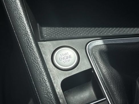 Used 2023 Volkswagen Jetta SE FWD image 18