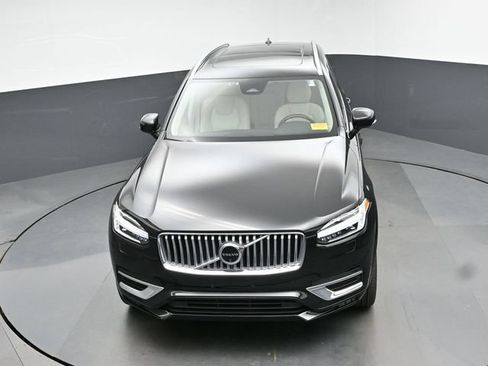 Used 2024 Volvo XC90 B5 Plus w/ Protection Package AWD/4WD image 19