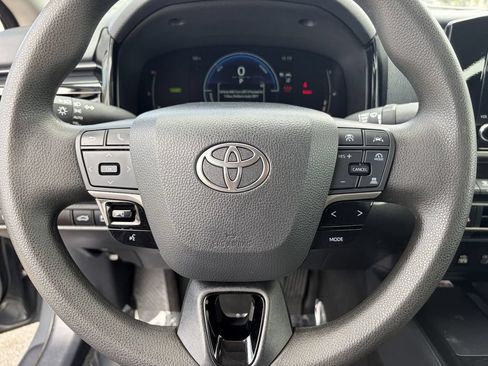 Certified 2025 Toyota Camry LE w/ Convenience Package FWD image 31