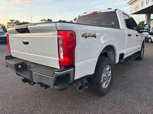 Used 2025 Ford F250 XLT AWD/4WD image 5