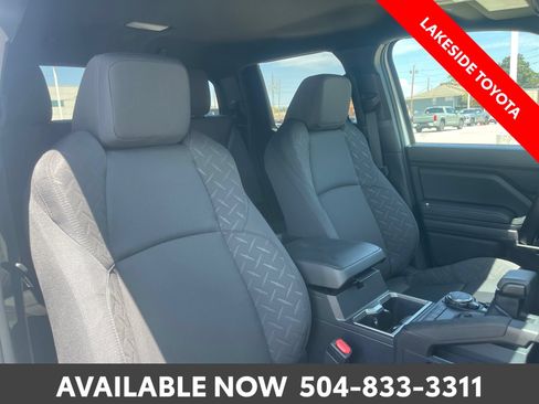 Certified 2026 Toyota Tacoma SR5 AWD/4WD image 16