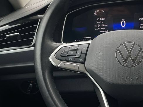 Used 2024 Volkswagen Jetta SE FWD image 14