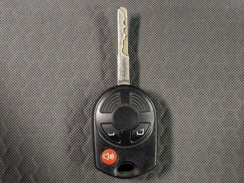 Used 2018 Ford Escape SE FWD image 32