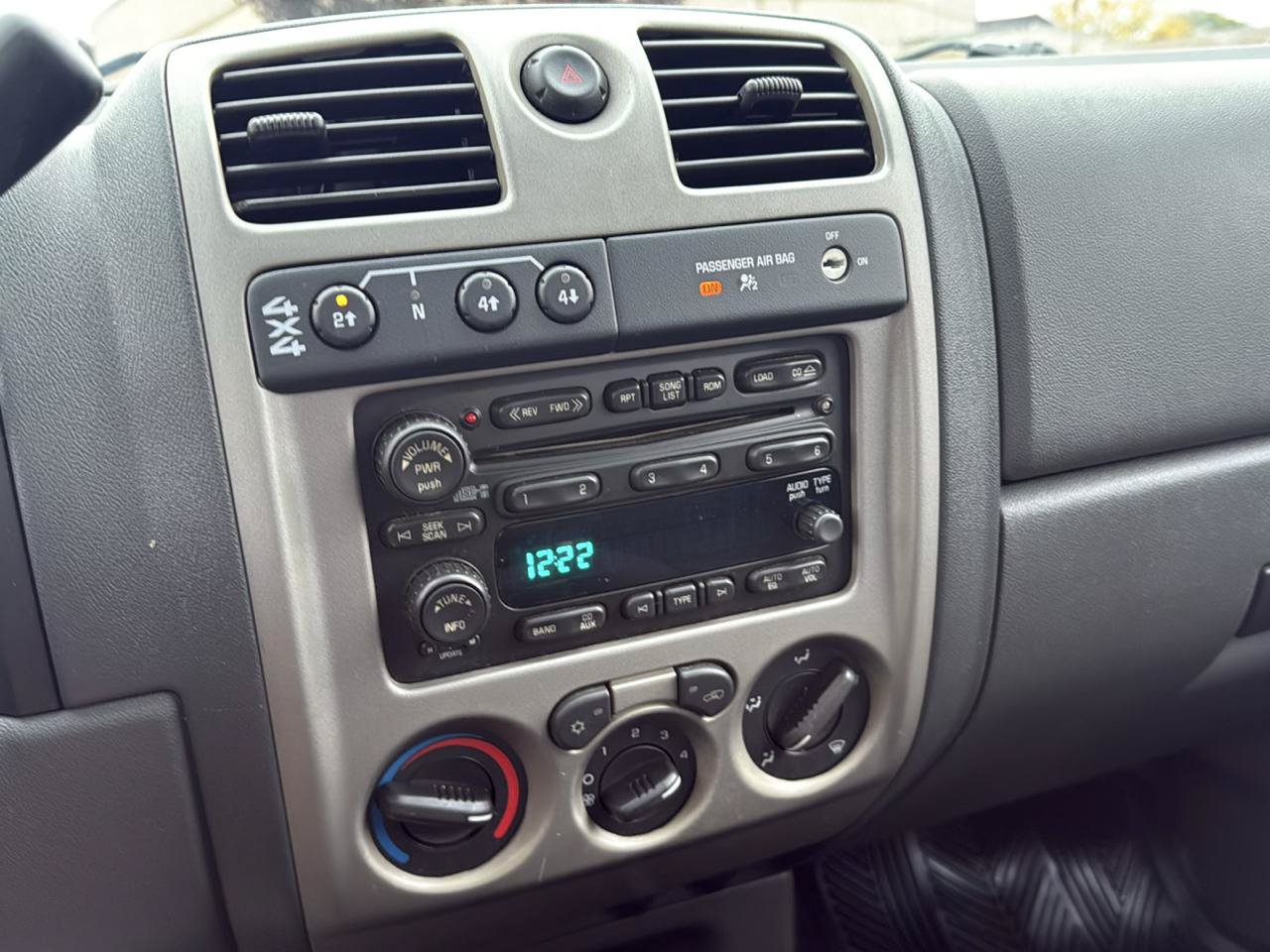 Used 2005 GMC Canyon SLE w/ Safe And Sound Package AWD/4WD image 18