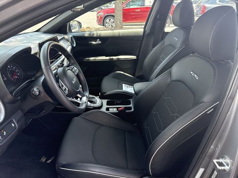 Used 2024 Kia Forte GT-Line w/ GT-Line Premium Package FWD image 29
