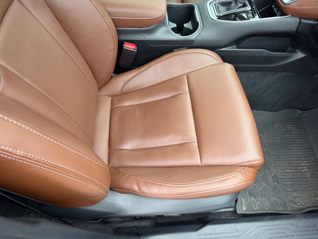 Used 2025 Subaru Outback Touring XT AWD/4WD image 16