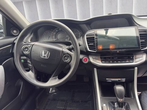 Used 2015 Honda Accord EX image 16