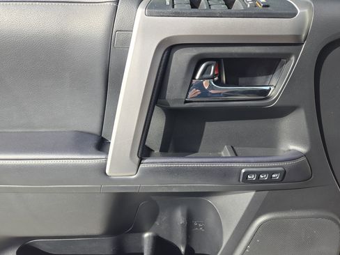 Used 2022 Toyota 4Runner Limited image 25