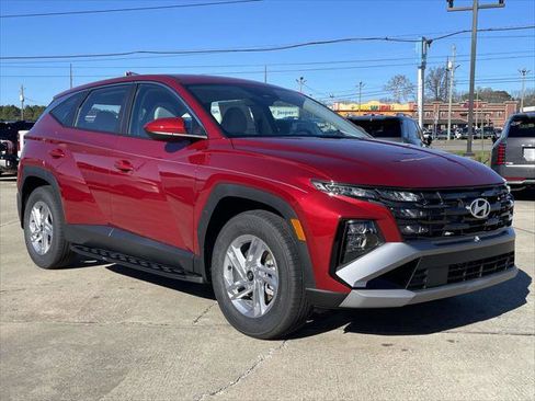 New 2026 Hyundai Tucson SE image 1