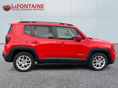 Used 2020 Jeep Renegade Latitude FWD image 8