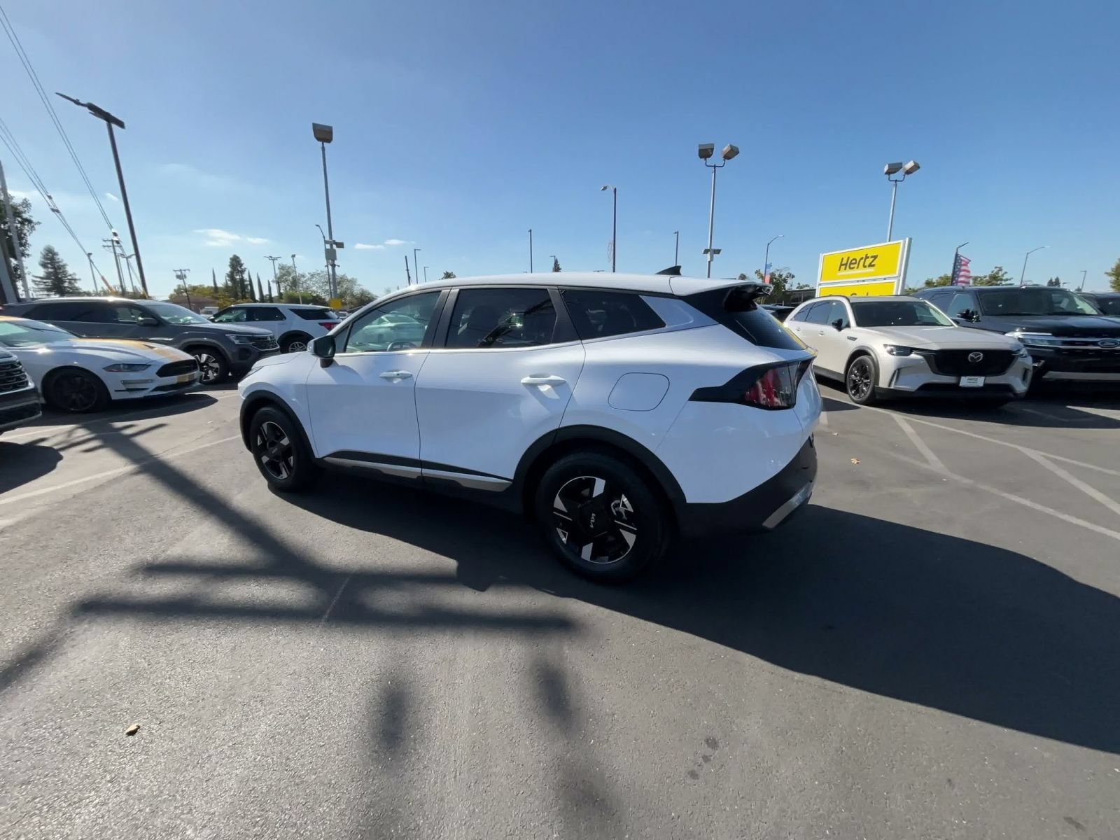 Used 2026 Kia Sportage LX FWD image 9