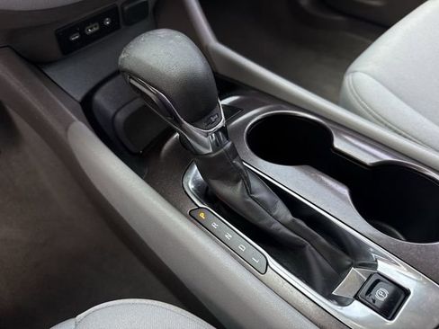 Used 2023 Chevrolet Malibu LS FWD image 19