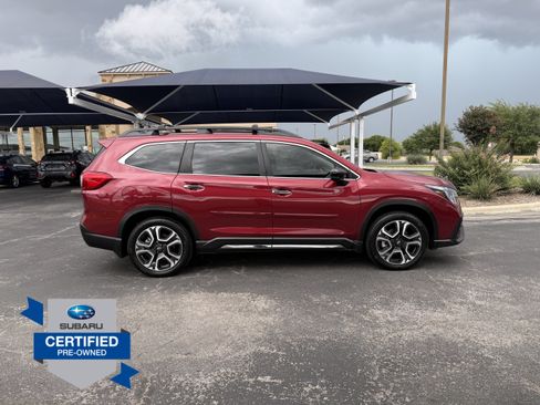 Used 2025 Subaru Ascent Touring w/ Popular Package #1 AWD/4WD image 8