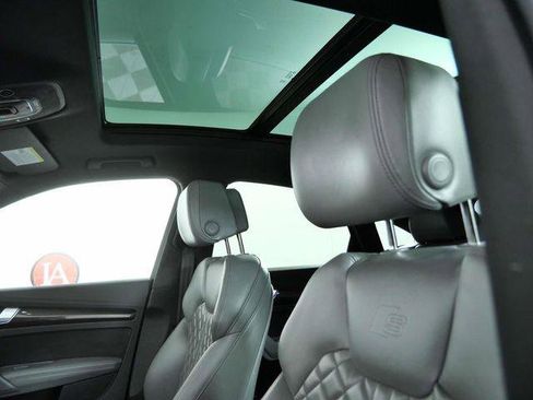 Used 2023 Audi SQ5 Prestige w/ Prestige Package AWD/4WD image 19