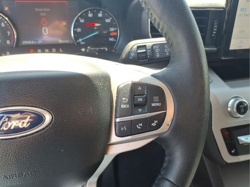 Used 2024 Ford Explorer XLT w/ Equipment Group 202A AWD/4WD image 16