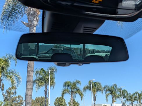 Used 2021 BMW 330i Sedan w/ M Sport Package image 27