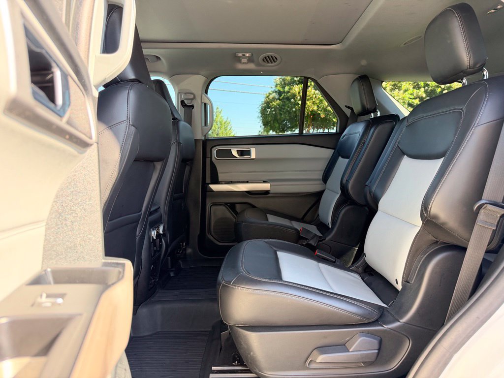 Certified 2023 Ford Explorer XLT w/ Equipment Group 202A RWD image 14
