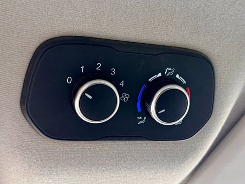 Used 2020 Ford Transit 350 XLT image 18