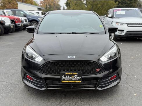 Used 2018 Ford Focus ST image 6