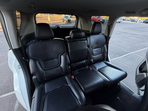 Used 2025 Nissan Armada SV image 18