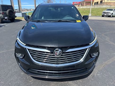 Used 2023 Buick Enclave Essence AWD/4WD image 2