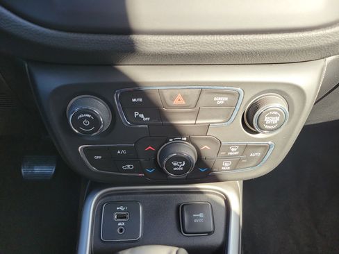 Used 2019 Jeep Compass Sport w/ Tech Group image 34