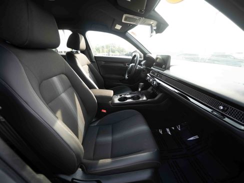 Used 2025 Honda Civic Sport image 26