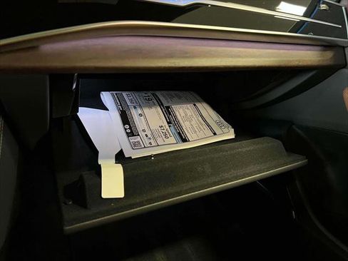 Used 2025 Audi Q8 Premium Plus image 31