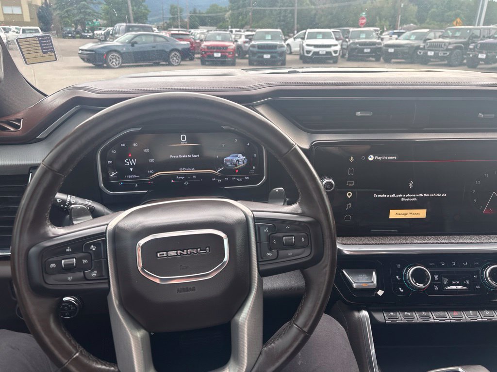 Used 2023 GMC Sierra 1500 Denali w/ Denali Reserve Package AWD/4WD image 12