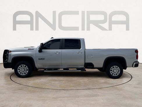 Used 2020 Chevrolet Silverado 3500 LT w/ Texas Edition AWD/4WD image 6
