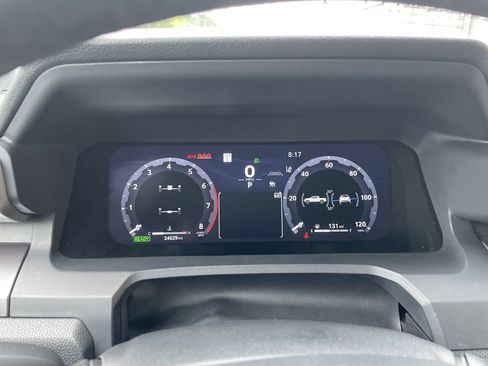 Certified 2025 Toyota Tacoma TRD Sport AWD/4WD image 17