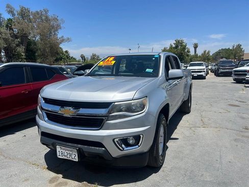 Used 2018 Chevrolet Colorado W/T w/ WT Convenience Package RWD image 3