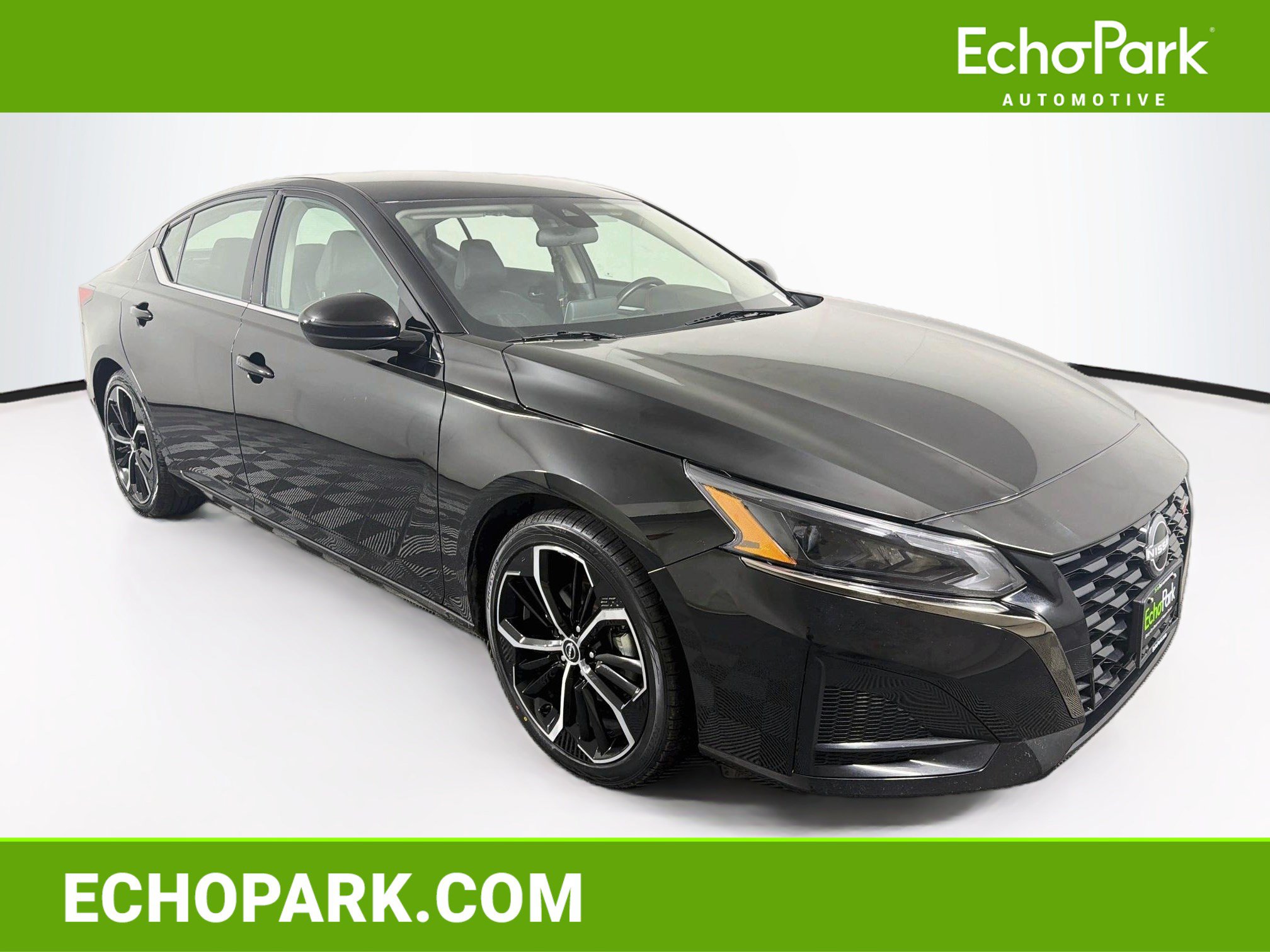 Used 2025 Nissan Altima 2.5 SR FWD image 1