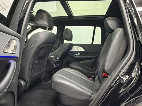 Used 2025 Mercedes-Benz GLS 450 4MATIC image 20