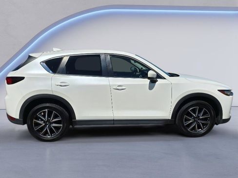Used 2018 MAZDA CX-5 Touring w/ Preferred Equipment Package AWD/4WD image 5