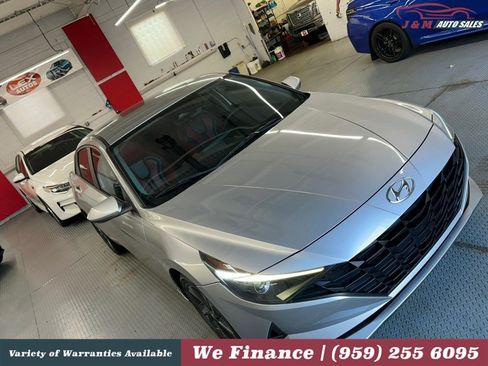 Used 2021 Hyundai Elantra SEL FWD image 9
