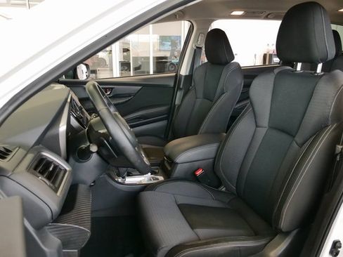 Used 2023 Subaru Ascent Premium w/ Convenience Package image 10