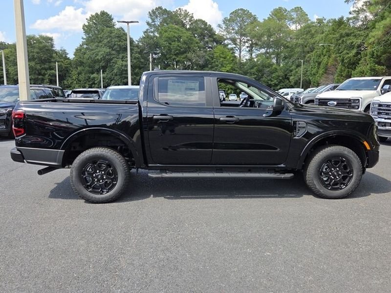 New 2026 Ford Ranger XLT w/ Black Appearance Package RWD image 15