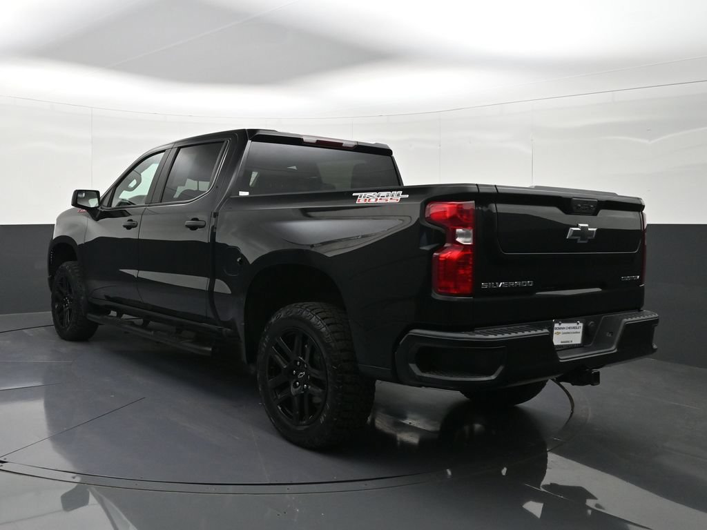 Certified 2023 Chevrolet Silverado 1500 Custom Trail Boss w/ LPO, Dark Essentials Package AWD/4WD image 3