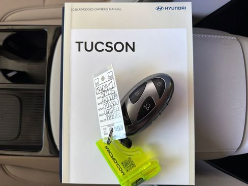 Used 2025 Hyundai Tucson Limited FWD image 37