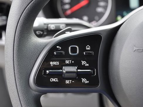 Used 2023 Mercedes-Benz Sprinter 2500 image 23