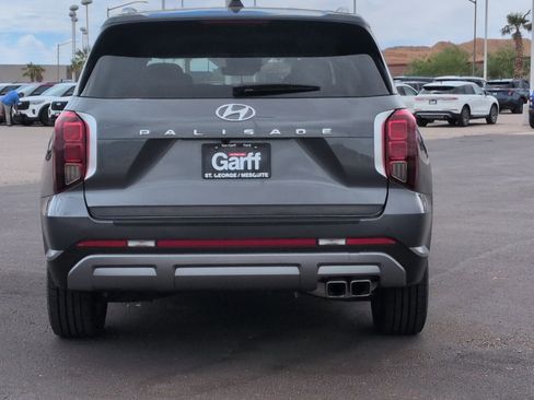 Used 2024 Hyundai Palisade Limited FWD image 5