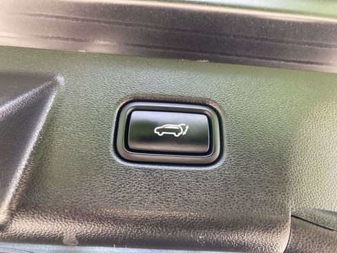 Used 2022 Hyundai Tucson Limited image 15