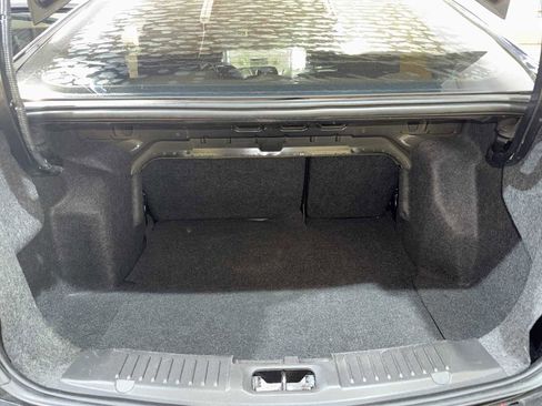 Used 2019 Ford Fiesta SE image 14