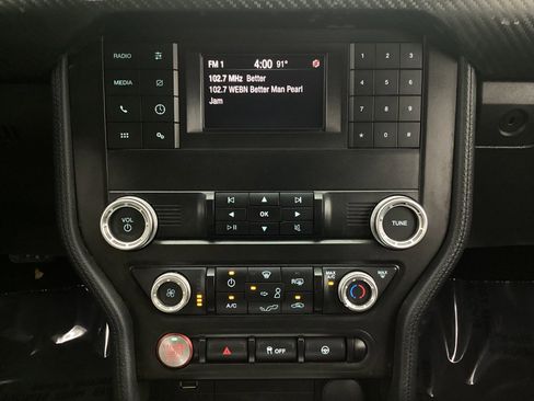 Used 2019 Ford Mustang Coupe image 30