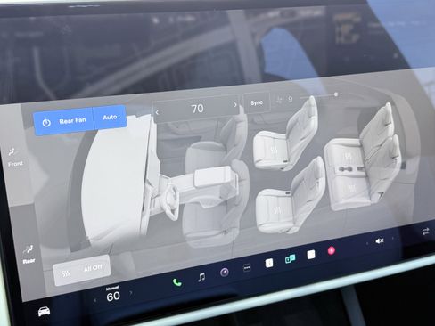 Used 2022 Tesla Model X image 74